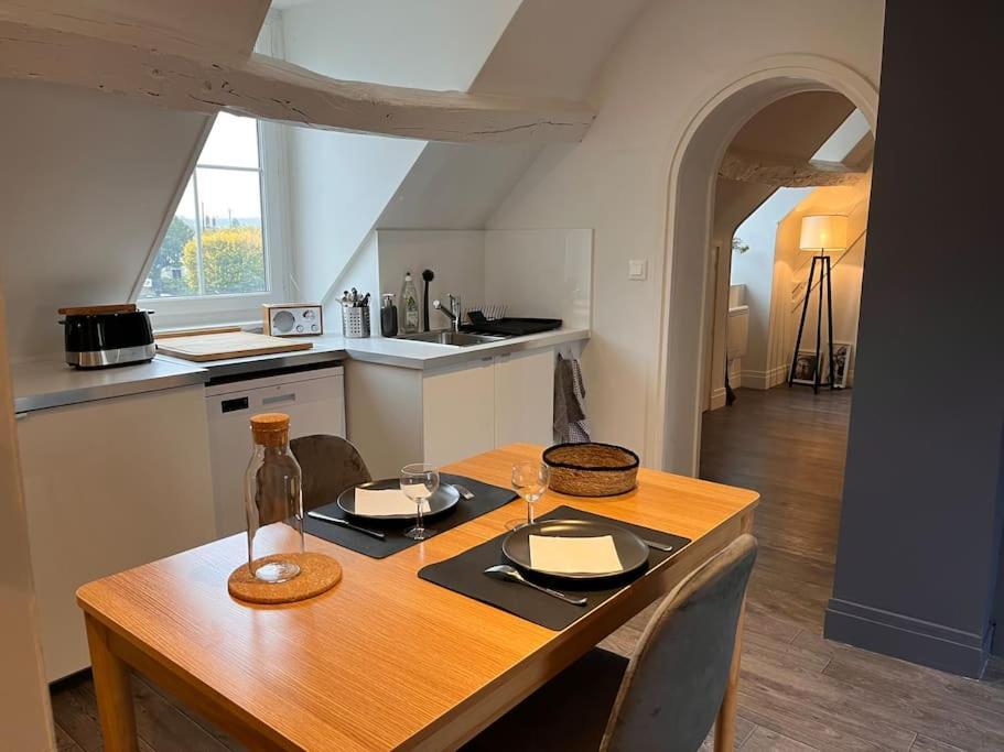 Appartement Avec Terrasse En Plein Coeur De Vernon Vernon  Zewnętrze zdjęcie